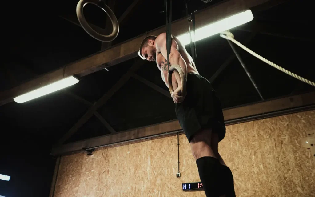 Ring muscle up dip phase