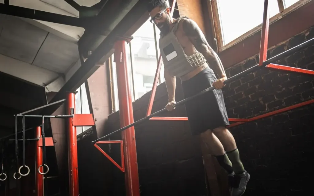Progressing at the strict muscle up