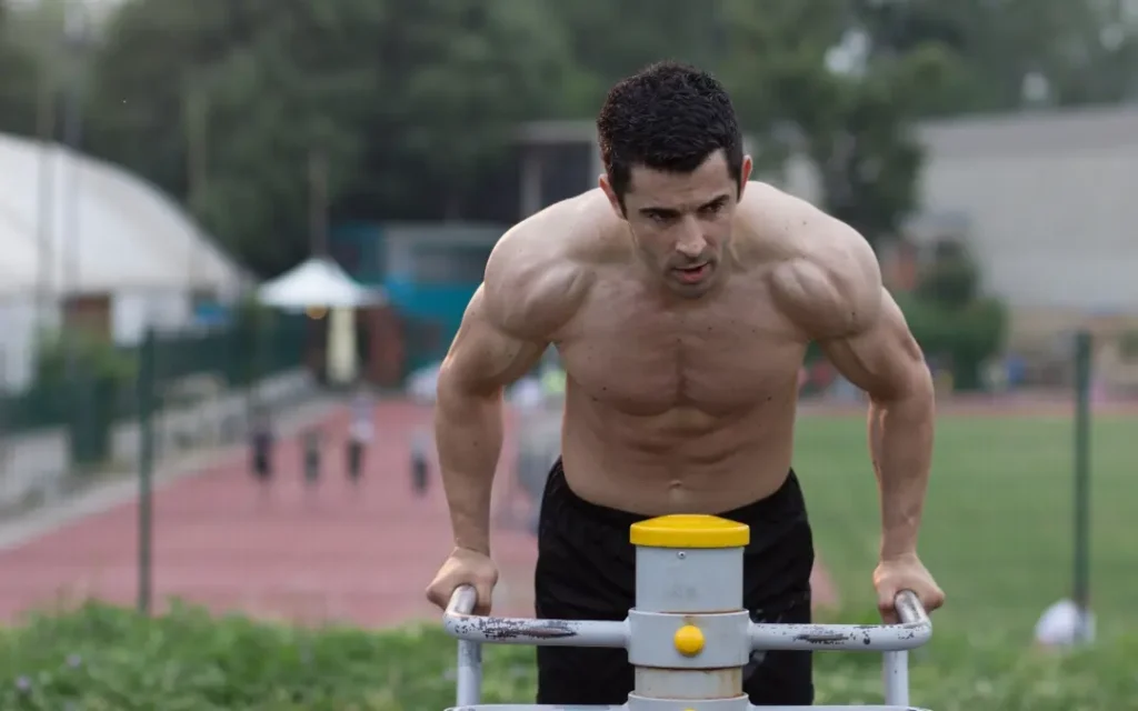 adding weight to dips with dumbbells